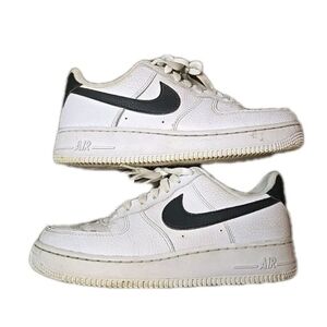 Nike Air Force 1 Big Kids 4.5Y White Black Swoosh Low Top Sneakers Youth 4.5 #E9